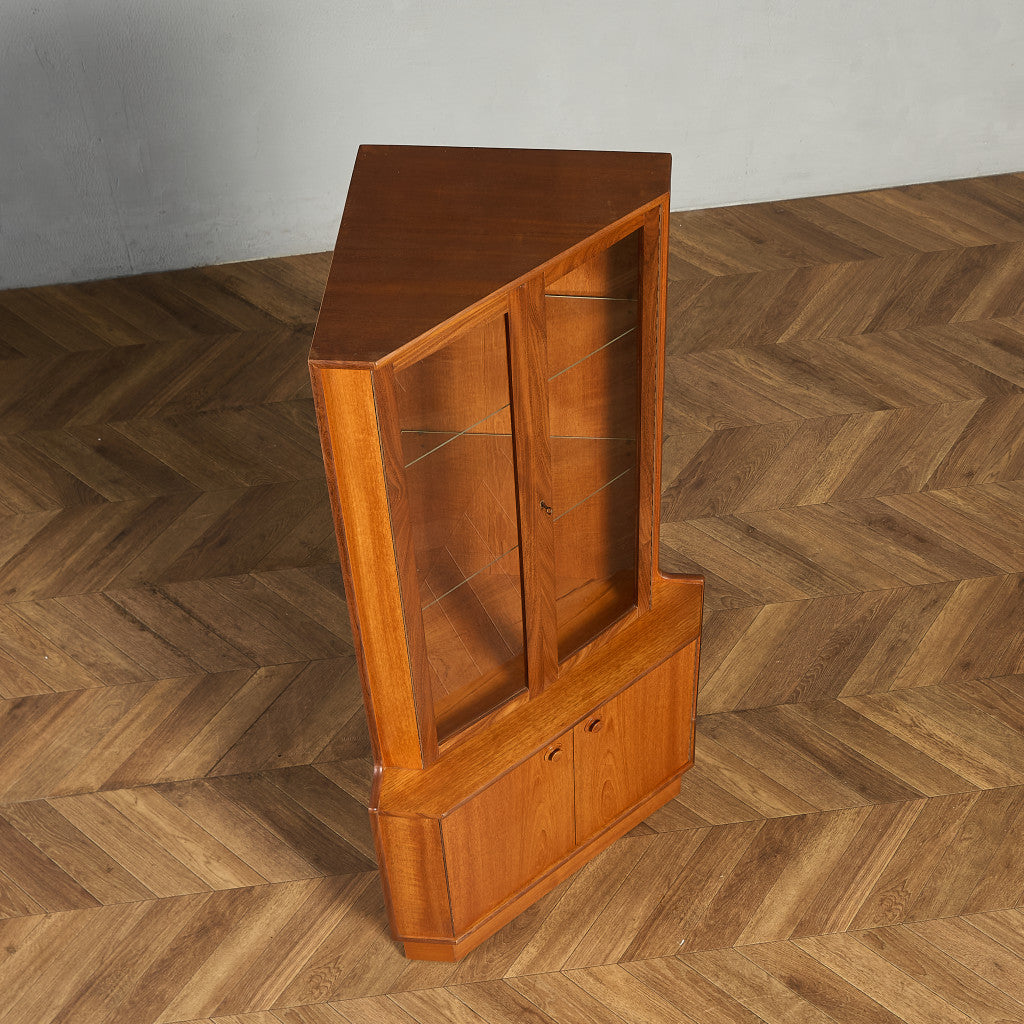 ターニッジ Turnidge ヴィンテージ コーナーキャビネット #91768