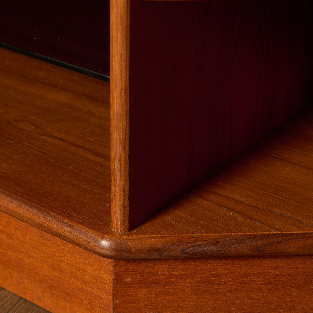 ヴィンテージ コーナー キャビネット  AVボード