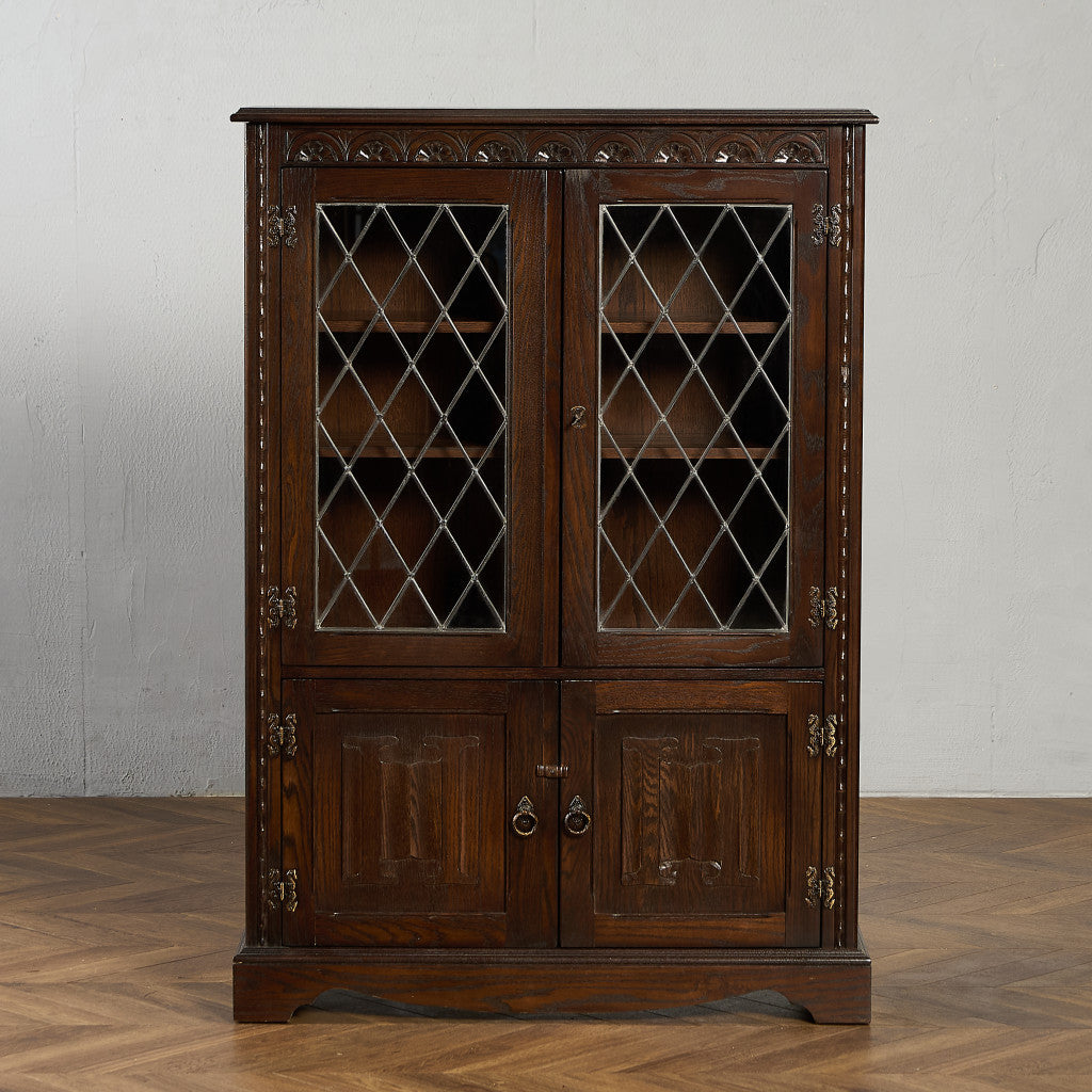 ガラス キャビネット