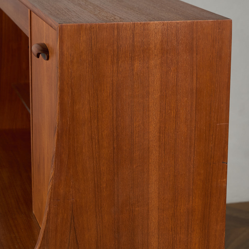 Brasilia ハイ サイドボード