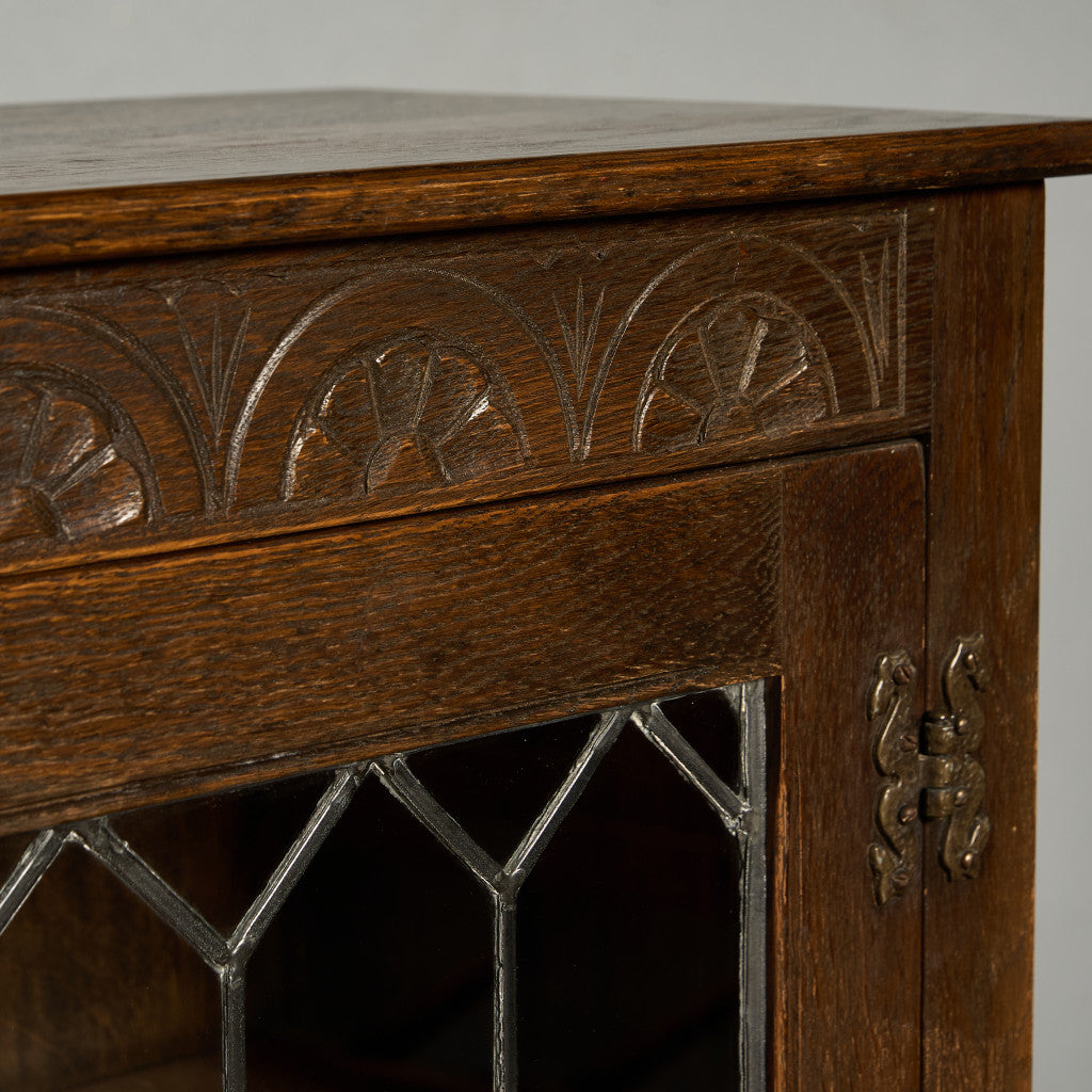 ガラス キャビネット