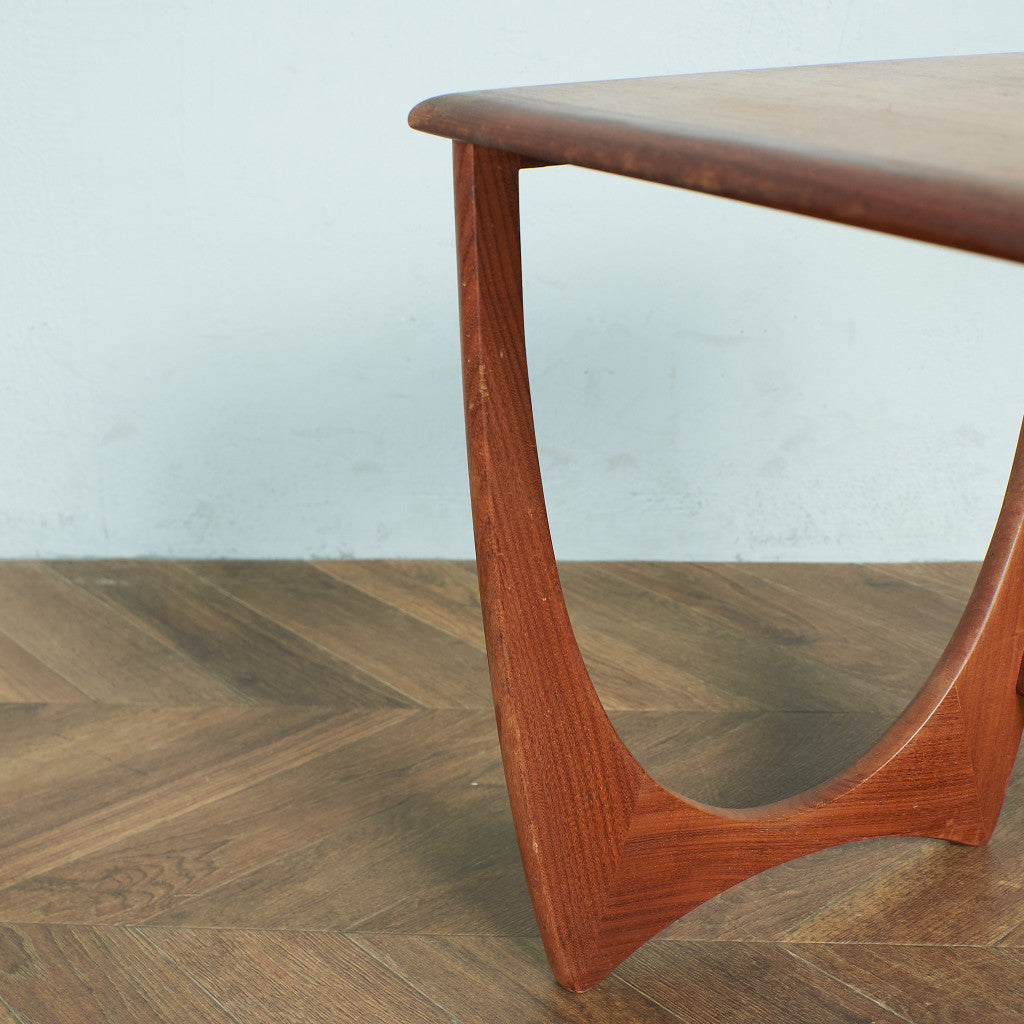 Astro セラミックタイルトップ ネストテーブル (3552D)