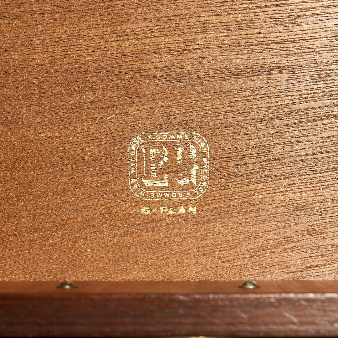 Brasilia クロームハンドル サイドボード