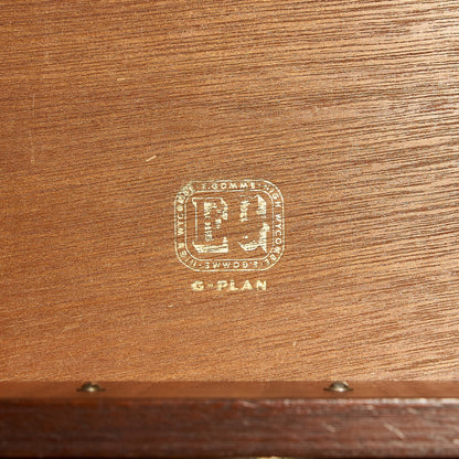 Brasilia クロームハンドル サイドボード