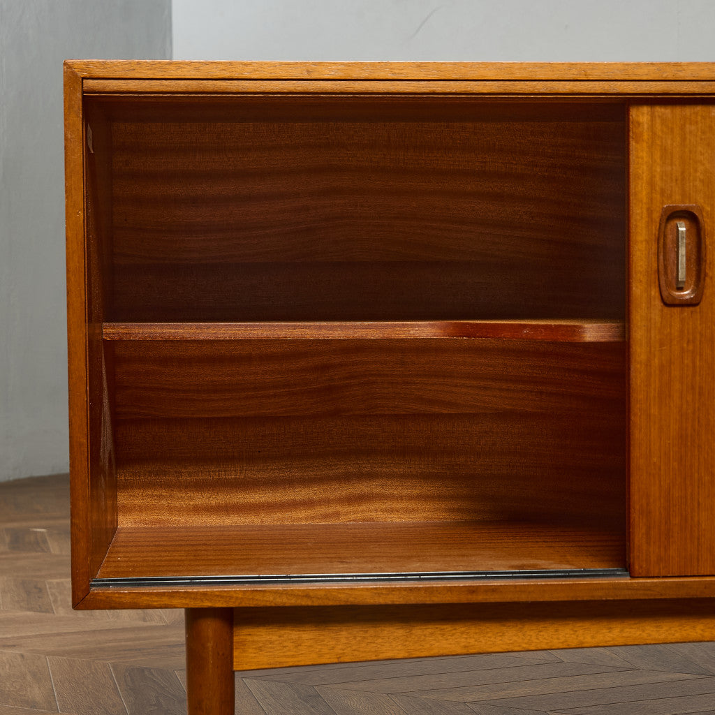 ヴィンテージ サイドボード 食器棚