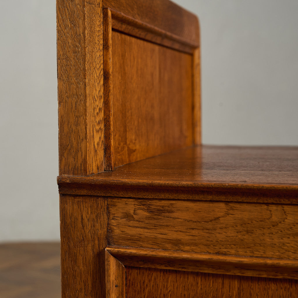 英国 クラシック ベッドサイド キャビネット