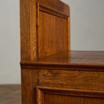 英国 クラシック ベッドサイド キャビネット