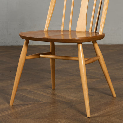 スワンバックチェア ラウンドメタルラベル