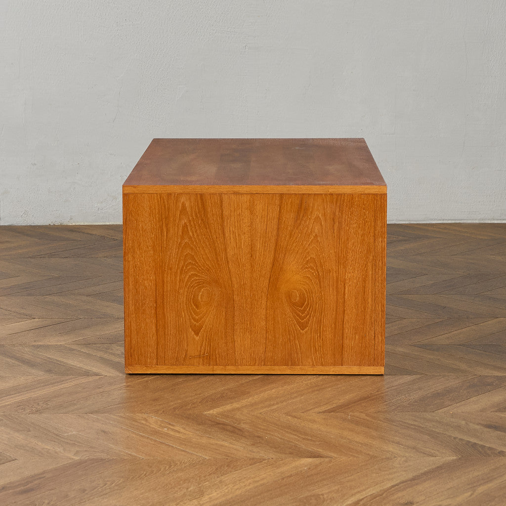 ヨーロッパ ヴィンテージ キャビネット