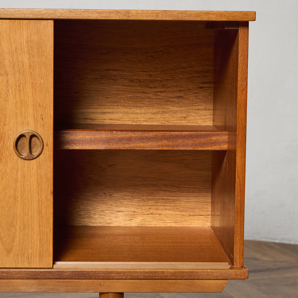 イギリス ヴィンテージ サイドボード #96795 – camori ヴィンテージ