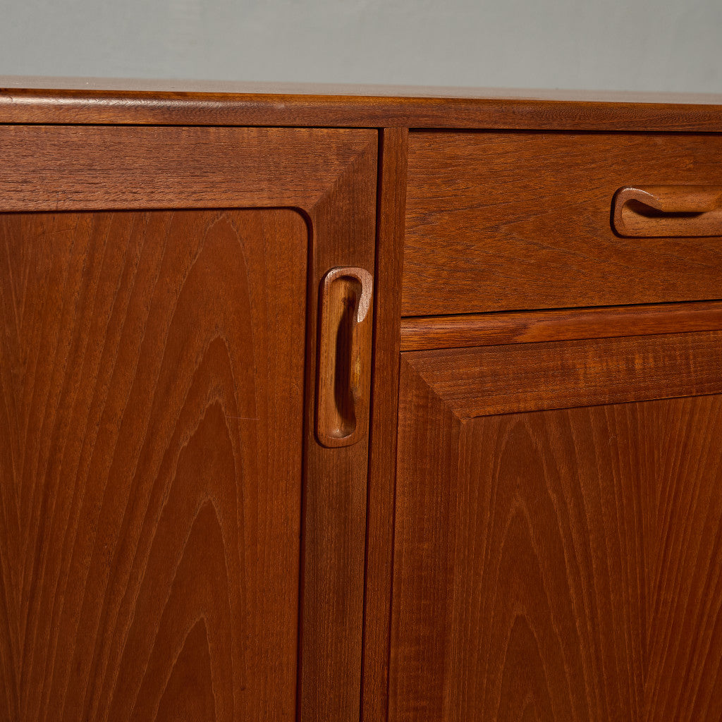 Fresco ヴィンテージ サイドボード