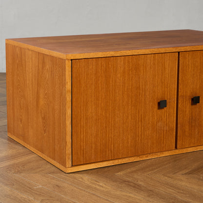 ヨーロッパ ヴィンテージ キャビネット