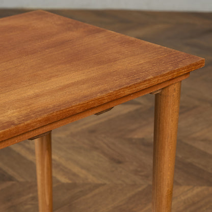 Novy Domov ヴィンテージ ネストテーブル