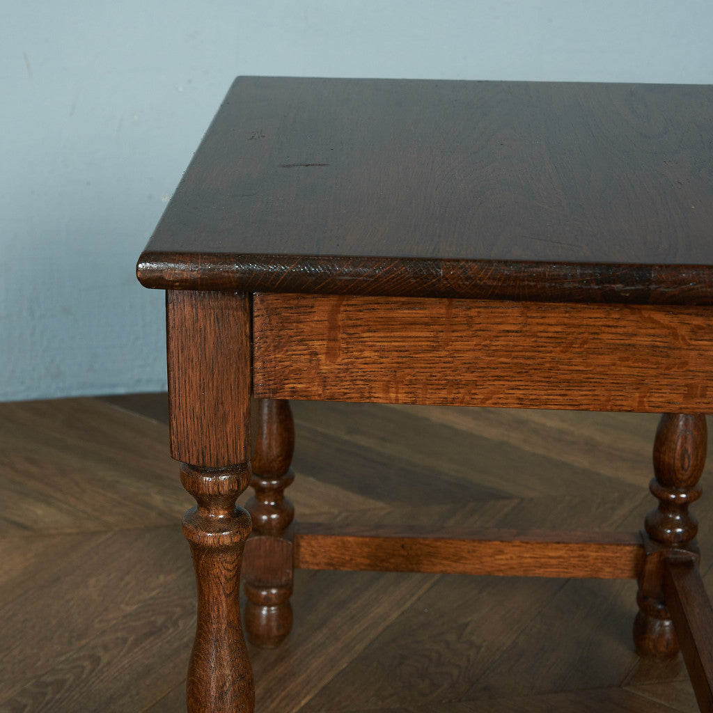 British classic oak nesting table #81756