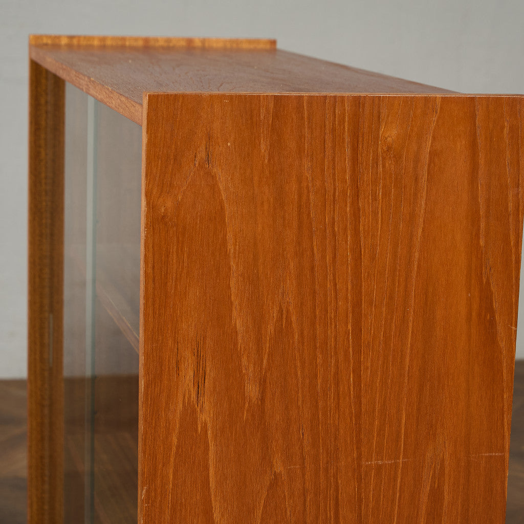 英国 ヴィンテージ ナロー ガラス ブックケース 食器棚