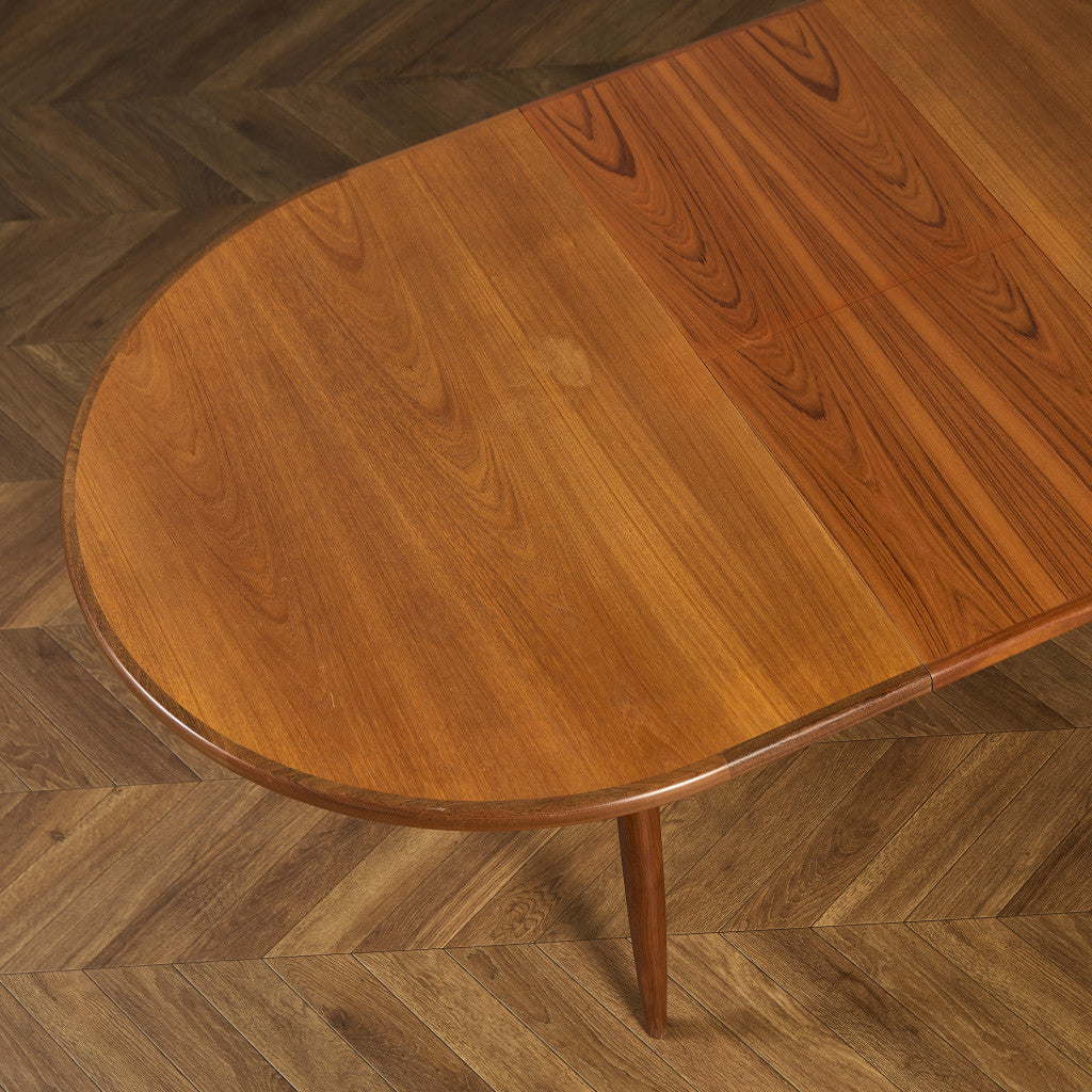 ヴィンテージ エクステンション オーバルダイニングテーブル