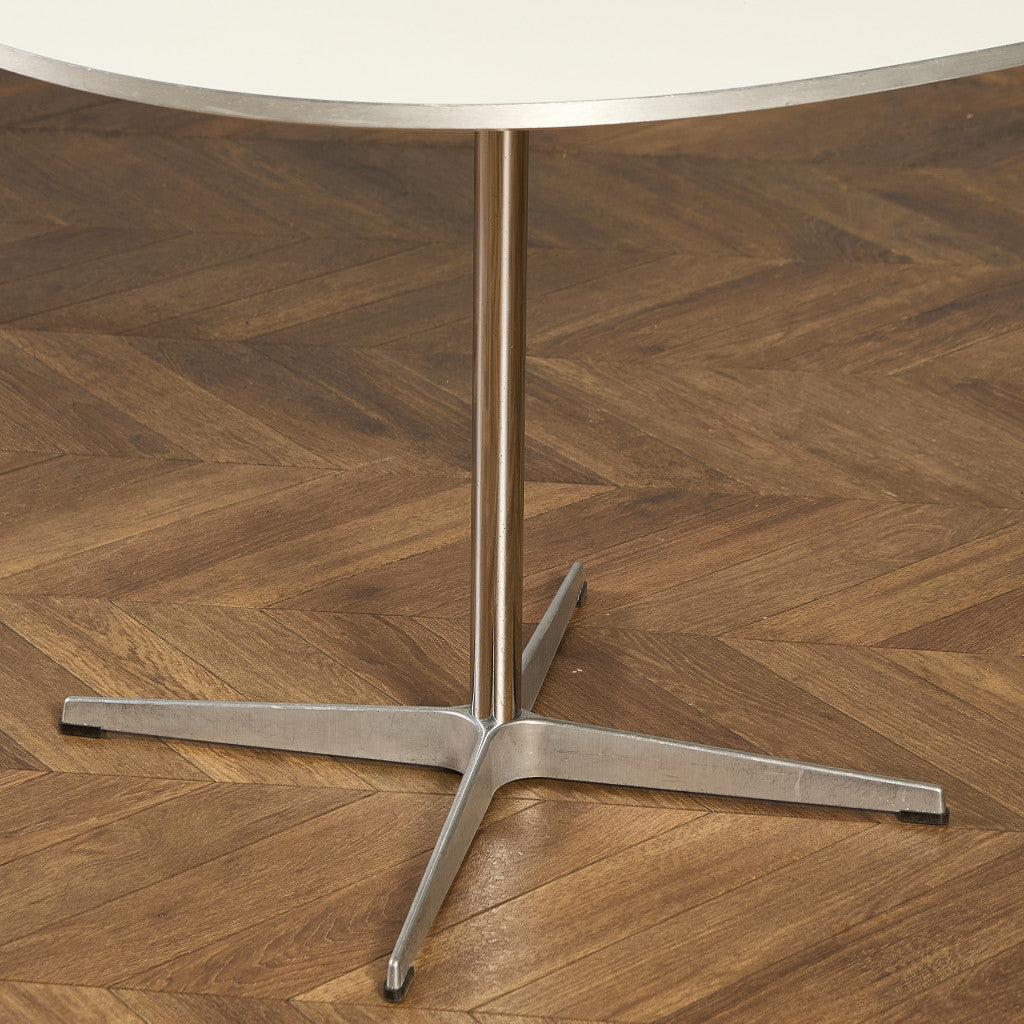 Fritz Hansen A603 Super-circular Table スーパー円テーブル