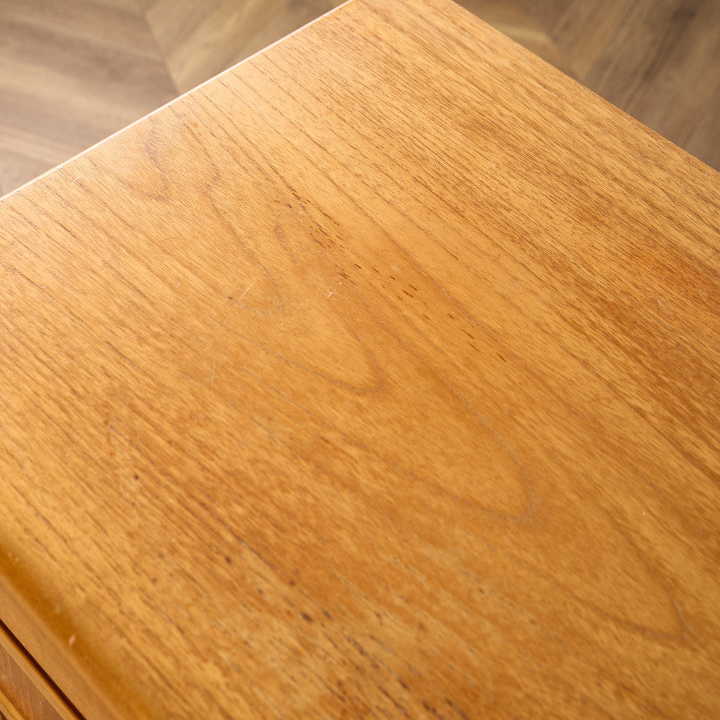 十字扉 ヴィンテージ サイドボード