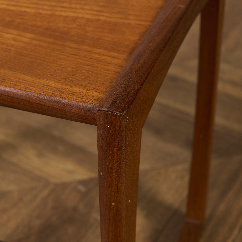 Quadrille ヴィンテージ ネストテーブル