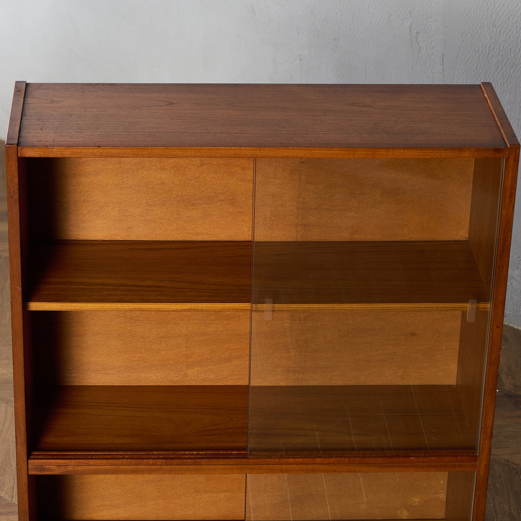 英国 ヴィンテージ ナロー ガラス ブックケース 食器棚