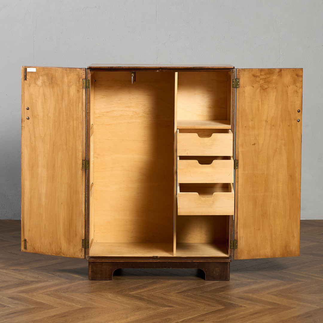 イギリス ヴィンテージ ワードローブ