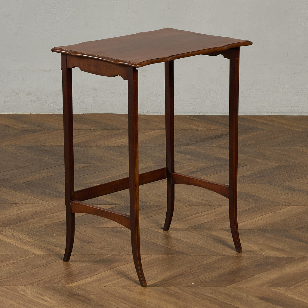 英国 クラシック ネストテーブル