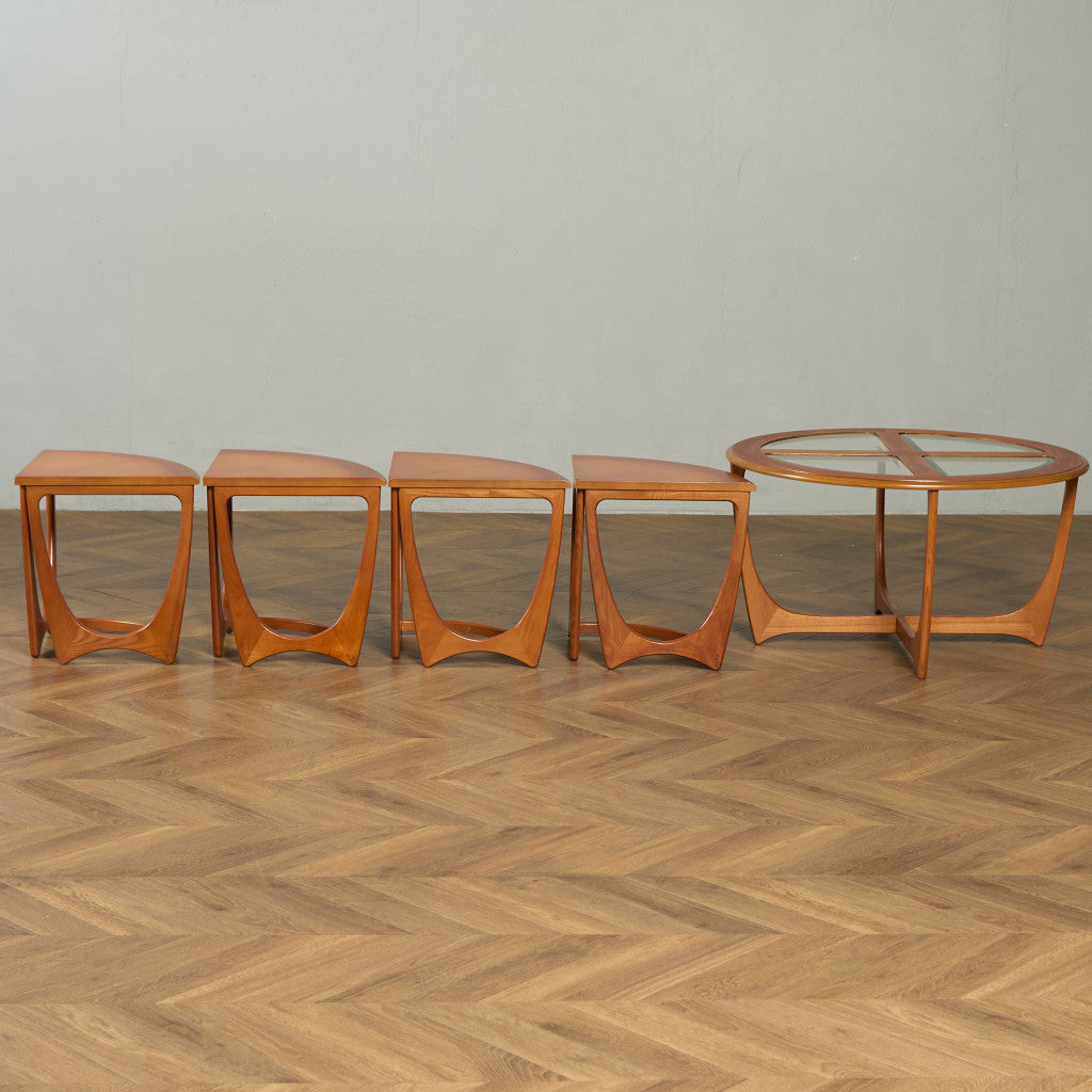 ヴィンテージ ガラストップ ネスト コーヒーテーブル