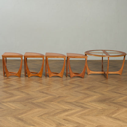 ヴィンテージ ガラストップ ネスト コーヒーテーブル