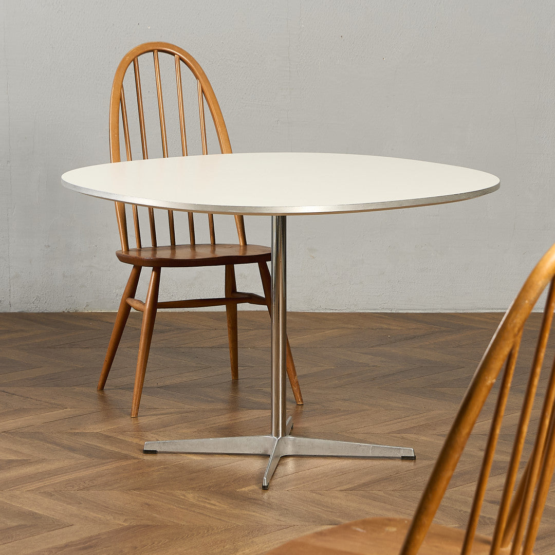 Fritz Hansen A603 Super-circular Table スーパー円テーブル