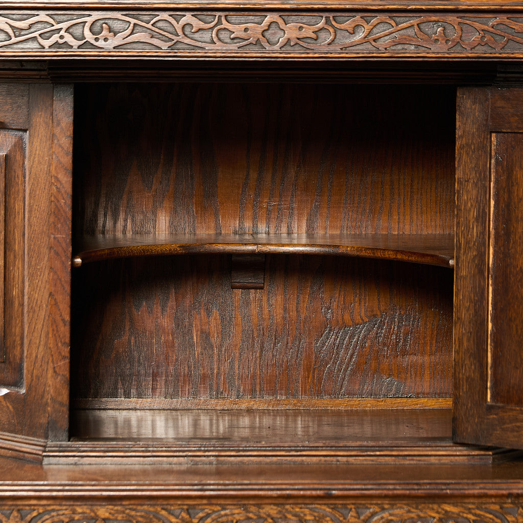 英国 クラシック コートカップボード