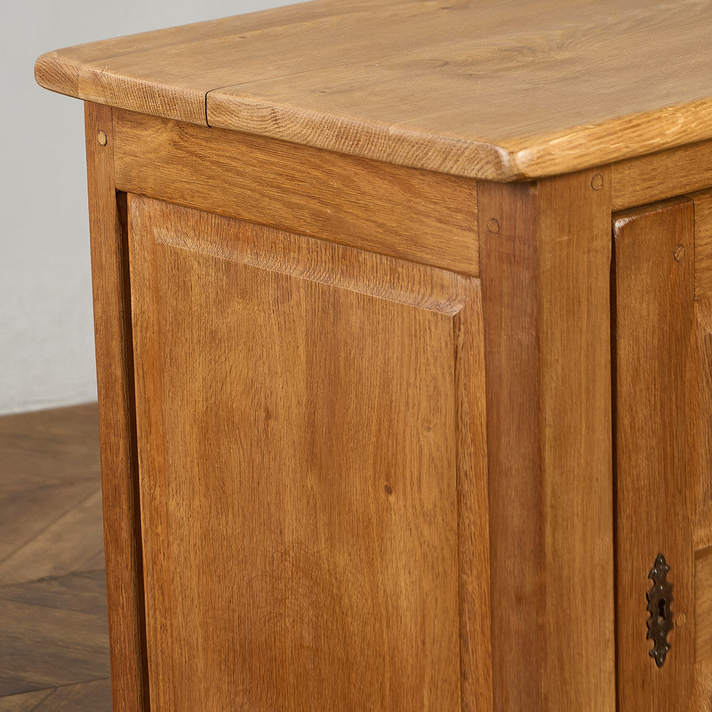 英国 クラシック キャビネット