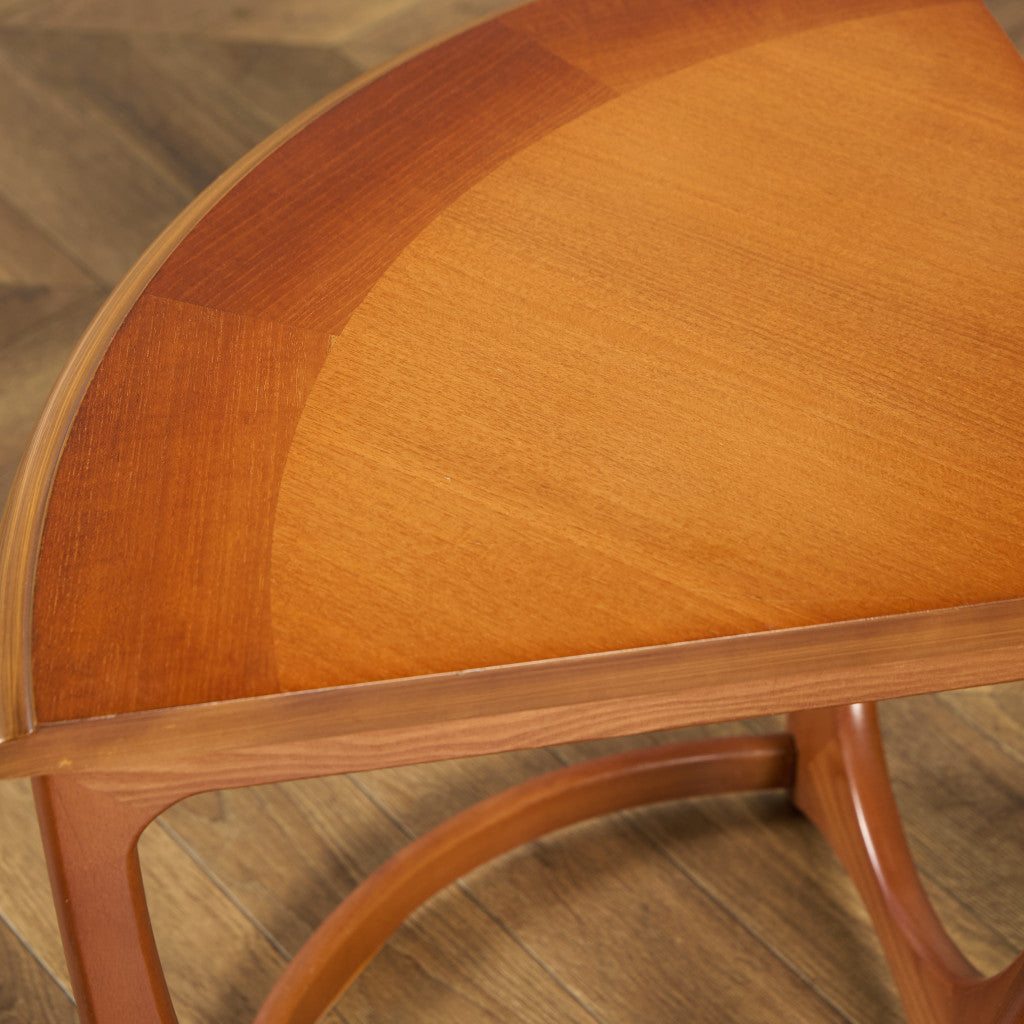 ヴィンテージ ガラストップ ネスト コーヒーテーブル