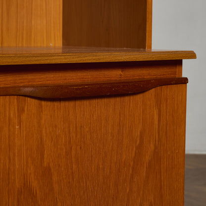 A Quinn (Sales) Ltd ヴィンテージ ウォールユニット