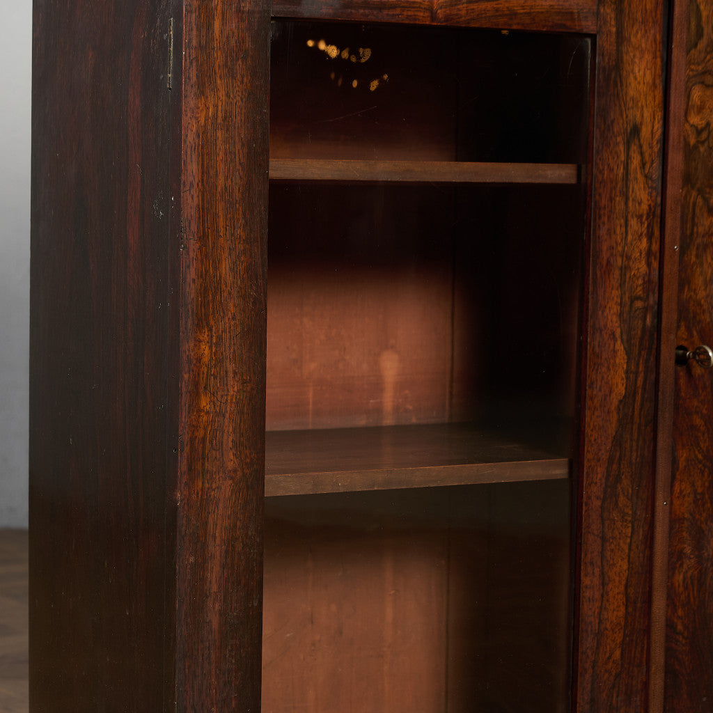 英国 クラシック ガラス キャビネット