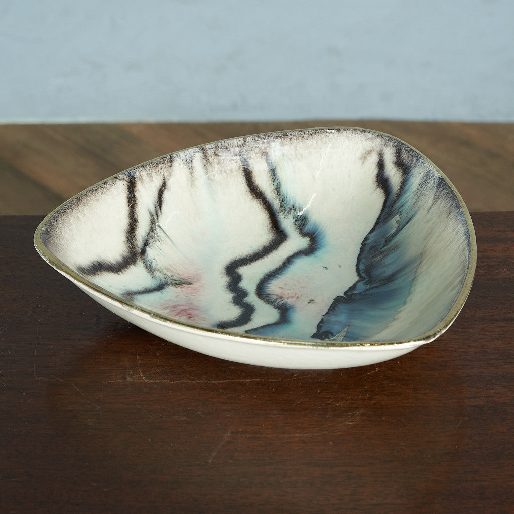 German Art Pottery プレート