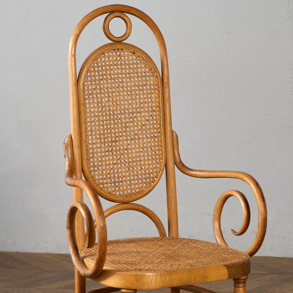 ルーマニア製 ベントウッド アームチェア 北欧 レトロ 肘掛 椅子 ビンテージ トーネット Thonet 籐張り ベントウッドアームチェア (207) ダイニング