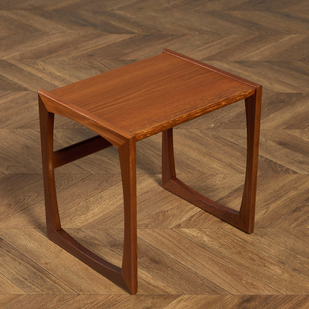 Quadrille ヴィンテージ ネストテーブル