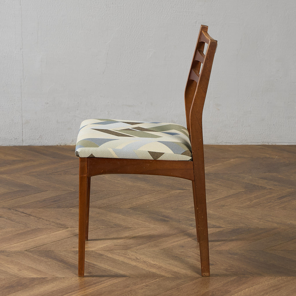 ヴィンテージ ダイニングチェア / 座面張替え済み (LUUM)