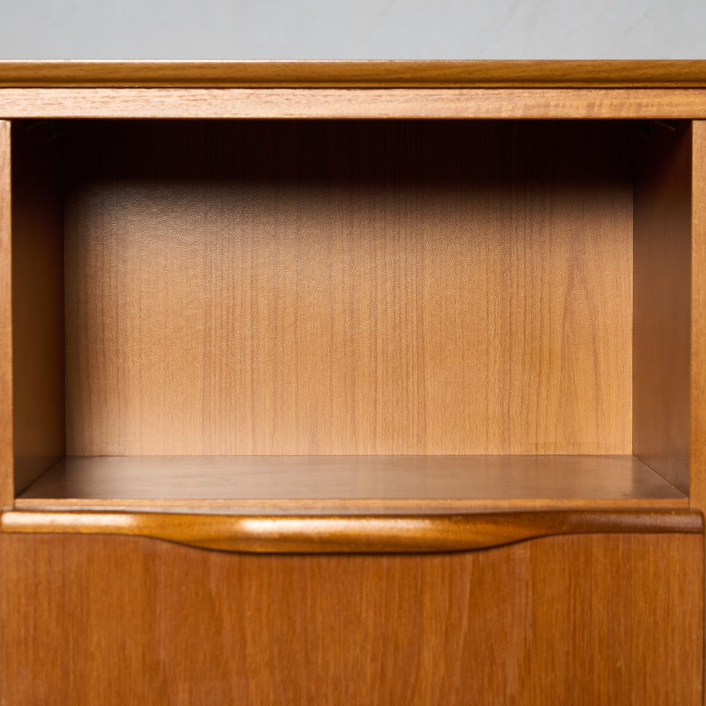 A Quinn (Sales) Ltd ヴィンテージ ウォールユニット