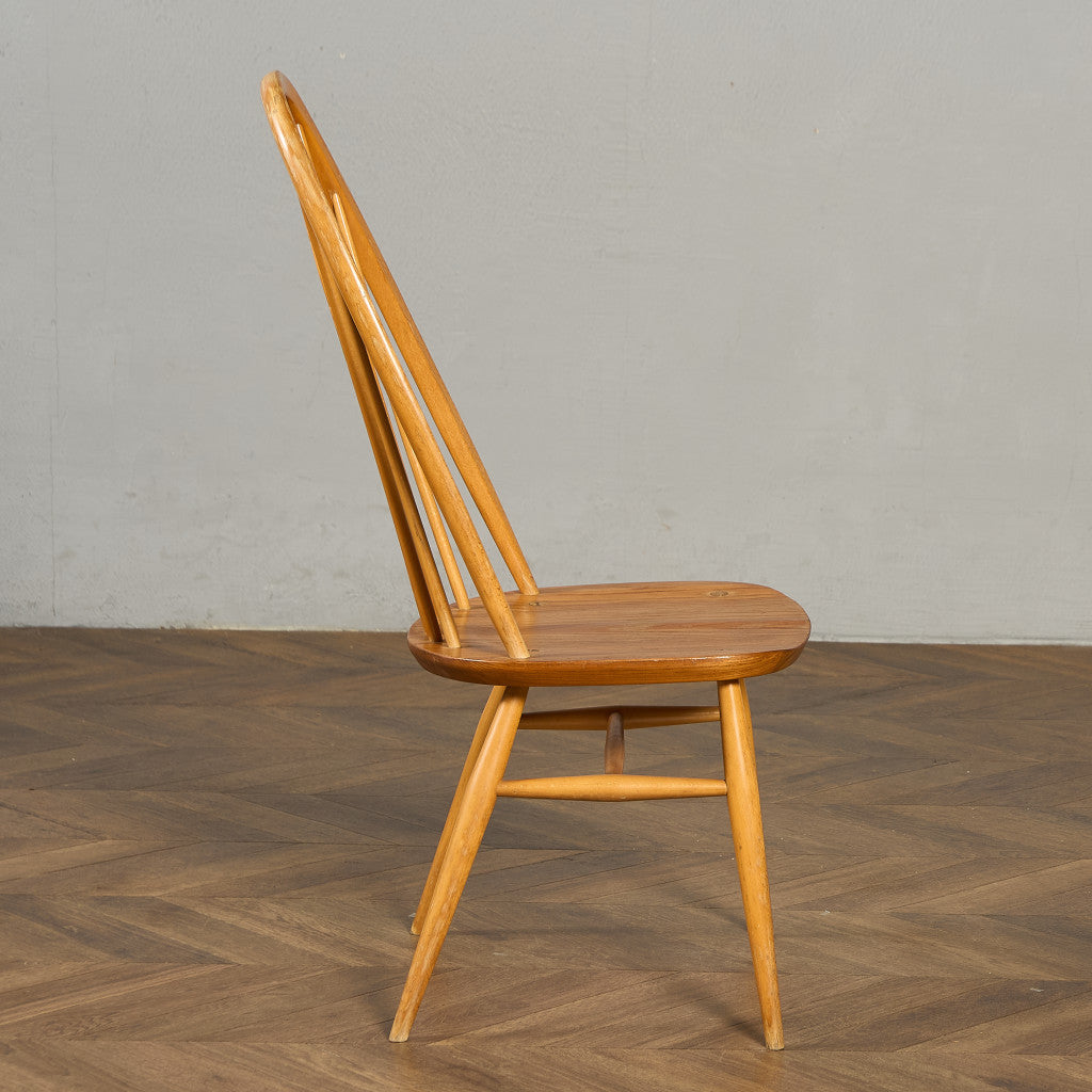 スワンバックチェア