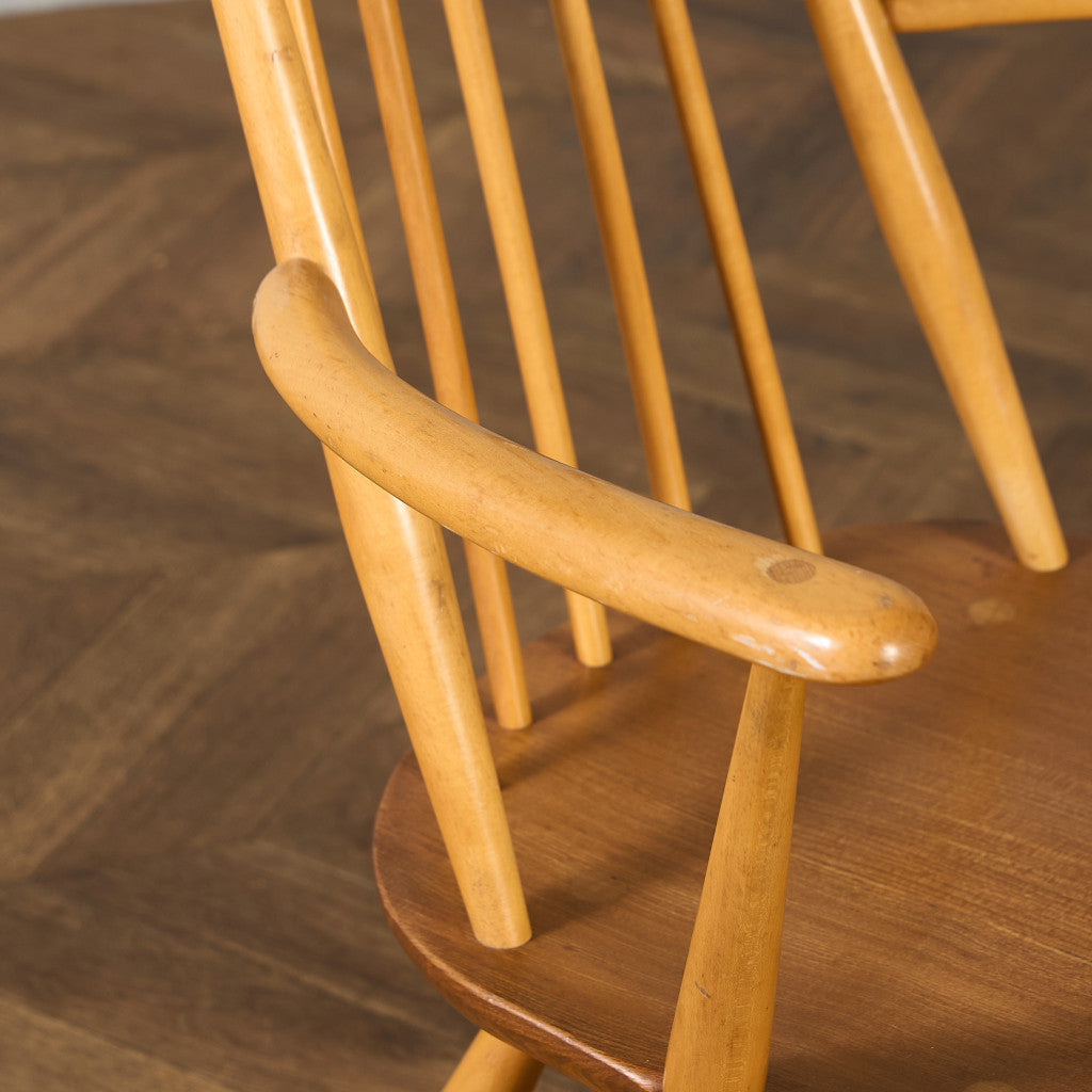 ヴィンテージ ゴールドスミス アームチェア ラウンドゴールドラベル