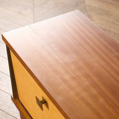 英国 ヴィンテージ ベッドサイドキャビネット