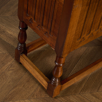 英国 クラシック オーク サイド キャビネット