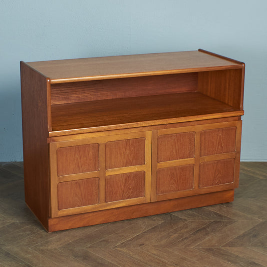 十字扉 ヴィンテージ キャビネット