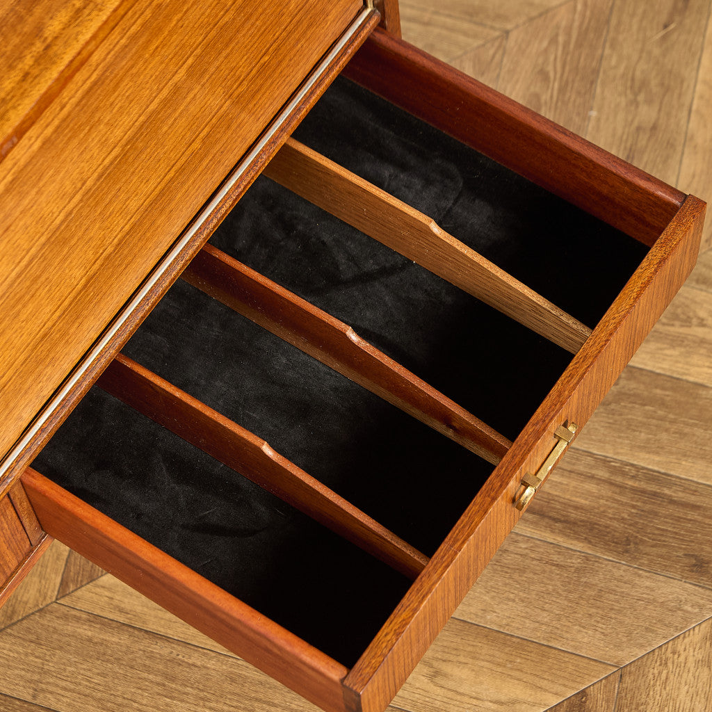 Tola&black ヴィンテージ サイドボード