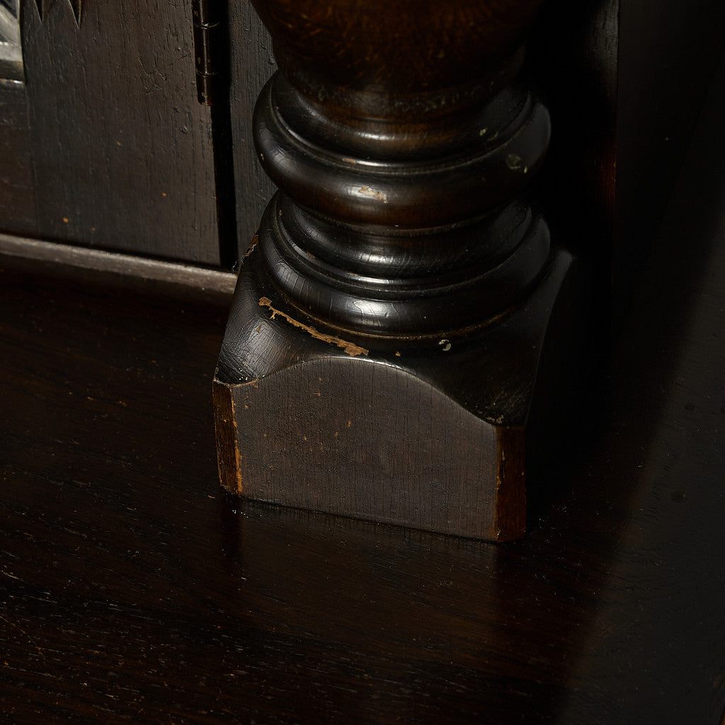 英国 クラシック コートカップボード