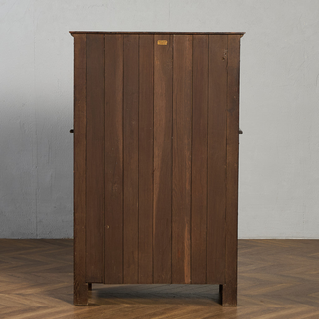 Alfred Allen コートカップボード