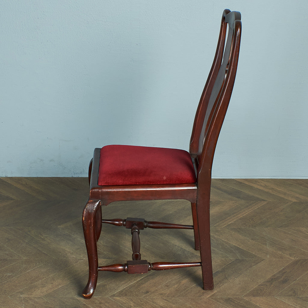 ジャコビアン様式 – camori ヴィンテージ家具・北欧インテリアの通販サイト