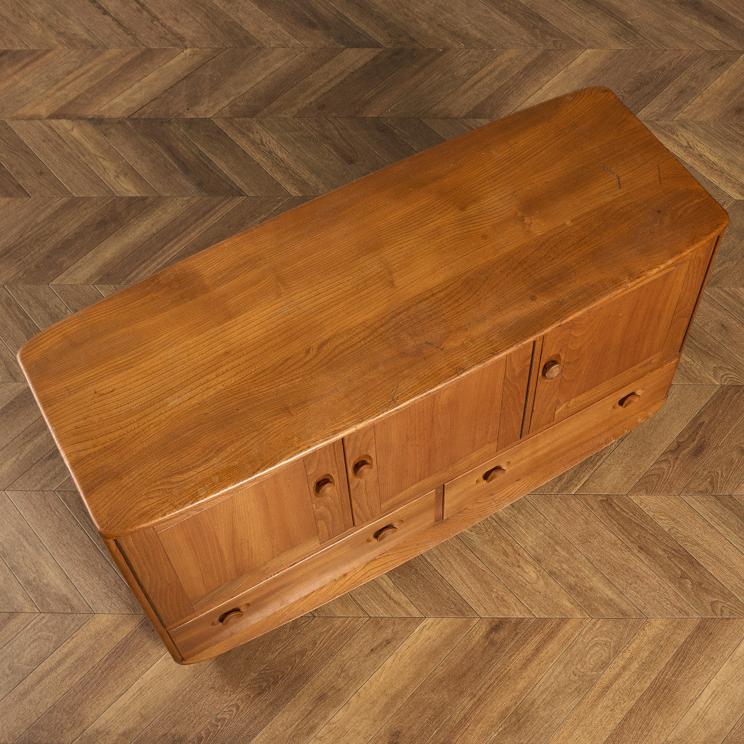 ウィンザー サイドボード