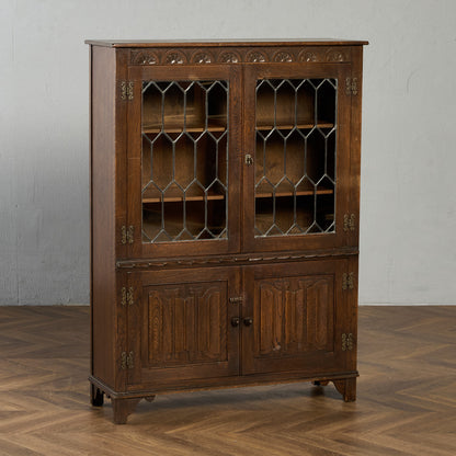 ガラス キャビネット